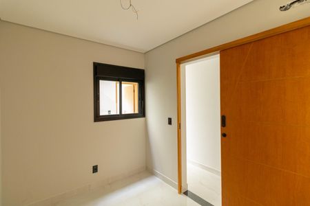 Casa à venda com 170m², 3 quartos e 2 vagasSuíte 2