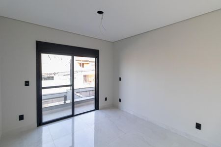 Casa à venda com 170m², 3 quartos e 2 vagasSuíte 3