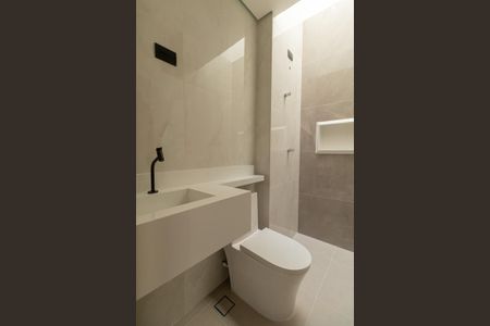 Casa à venda com 170m², 3 quartos e 2 vagasBanheiro Suíte 1