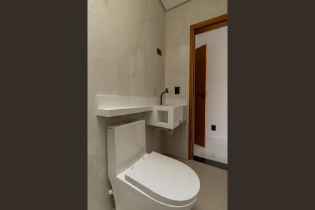 Casa à venda com 170m², 3 quartos e 2 vagasBanheiro Suíte 3