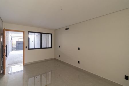 Sala de casa à venda com 3 quartos, 170m² em Vila Granada, São Paulo
