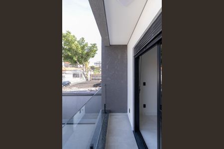 Casa à venda com 170m², 3 quartos e 2 vagasVaranda Suíte 3