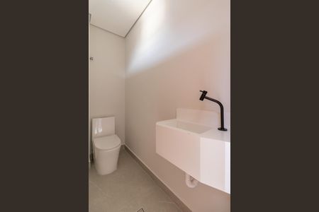 Casa à venda com 170m², 3 quartos e 2 vagasLavabo Externo 1