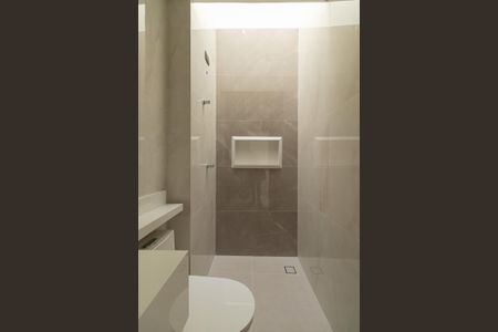 Casa à venda com 170m², 3 quartos e 2 vagasBanheiro Suíte 1