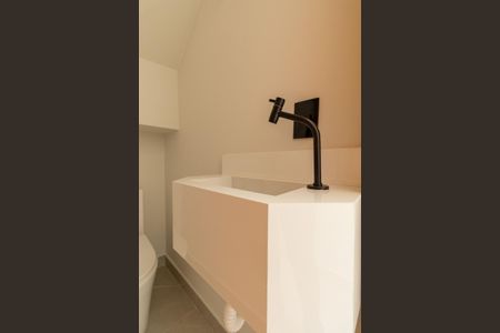 Casa à venda com 170m², 3 quartos e 2 vagasLavabo Externo 2