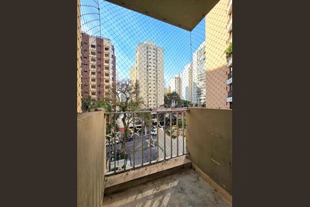 Apartamento para alugar com 72m², 2 quartos e sem vaga Apartamento para alugar com 72m², 2 quartos e sem vagaVaranda do quarto 1