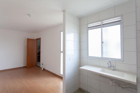 Apartamento para alugar com 87m², 2 quartos e 1 vaga Apartamento para alugar com 87m², 2 quartos e 1 vagaCozinha e Área de Serviço