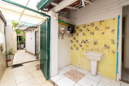 Casa para alugar com 85m², 2 quartos e 1 vagaÁrea externa