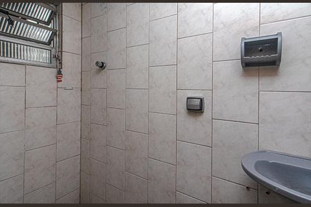 Casa para alugar com 240m², 2 quartos e 1 vagabanheiro no piso 4_1