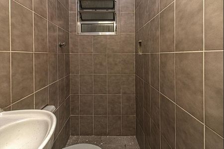 Casa para alugar com 240m², 2 quartos e 1 vagabanheiro social piso 2_12