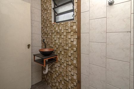 Casa para alugar com 240m², 2 quartos e 1 vagabanheiro social no piso 3_3