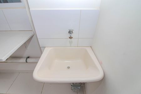 Apartamento para alugar com 55m², 2 quartos e sem vaga Apartamento para alugar com 55m², 2 quartos e sem vagaCozinha e Área de Serviço