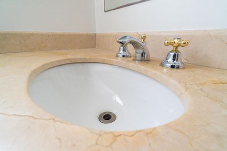 Casa à venda com 250m², 3 quartos e 2 vagas Casa à venda com 250m², 3 quartos e 2 vagasBanheiro da Suíte 3 Detalhe