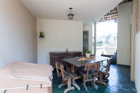 Casa à venda com 147m², 3 quartos e 2 vagas Casa à venda com 147m², 3 quartos e 2 vagasQuintal