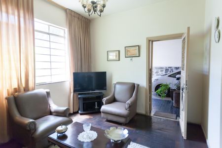 Casa à venda com 147m², 3 quartos e 2 vagas Casa à venda com 147m², 3 quartos e 2 vagassala