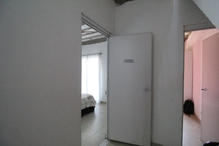 Casa para alugar com 120m², 2 quartos e 1 vagaHall entre os quartos