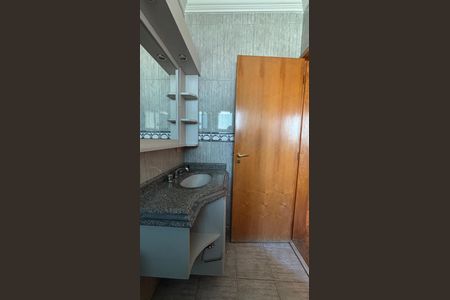 Casa à venda com 343m², 5 quartos e 5 vagasBanheiro da Suíte 3