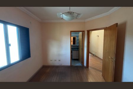 Casa à venda com 343m², 5 quartos e 5 vagasSuite 3