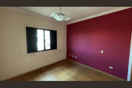 Casa à venda com 343m², 5 quartos e 5 vagasSuíte 2