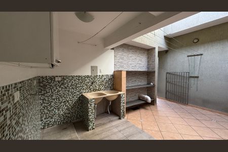 Casa à venda com 343m², 5 quartos e 5 vagasQuintal