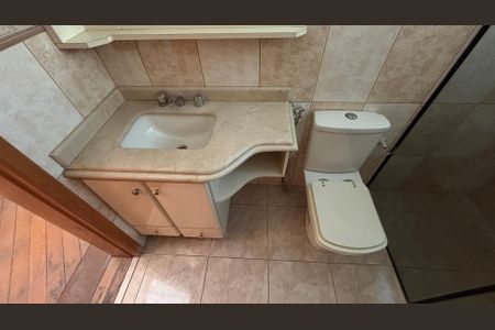 Casa à venda com 343m², 5 quartos e 5 vagasBanheiro