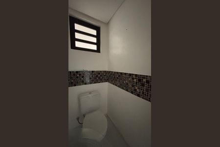 Casa à venda com 343m², 5 quartos e 5 vagasBanheiro da Suíte 4