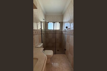 Casa à venda com 343m², 5 quartos e 5 vagasBanheiro