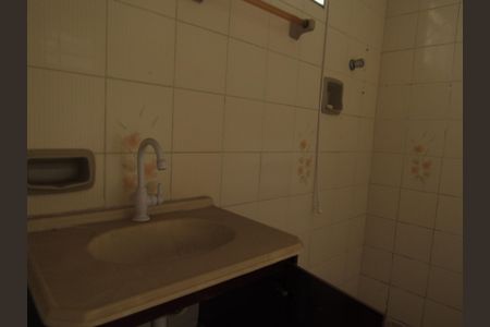 Casa à venda com 300m², 3 quartos e 1 vagaBanheiro 2