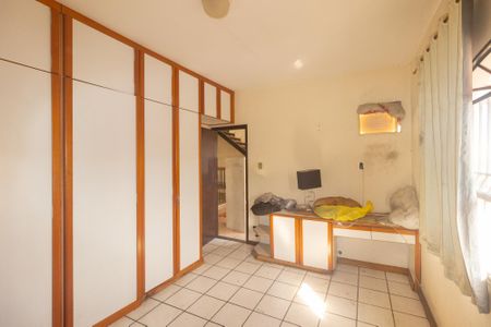 Casa para alugar com 317m², 3 quartos e 1 vaga Casa para alugar com 317m², 3 quartos e 1 vagaQuarto 1