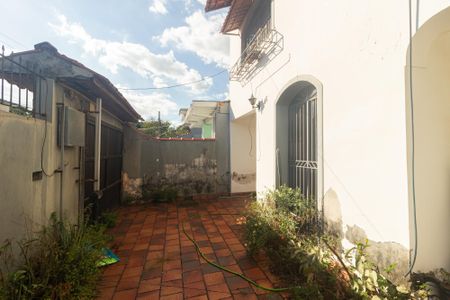 Casa para alugar com 317m², 3 quartos e 1 vaga Casa para alugar com 317m², 3 quartos e 1 vagaQuintal