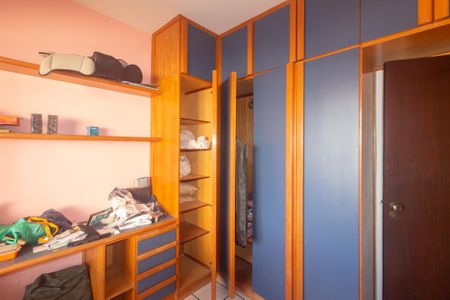 Casa para alugar com 317m², 3 quartos e 1 vaga Casa para alugar com 317m², 3 quartos e 1 vagaQuarto 2