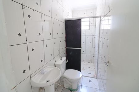 Banheiro de casa para alugar com 1 quarto, 35m² em São Pedro, Osasco