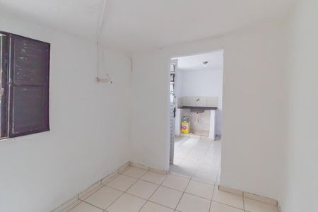 Quarto de casa para alugar com 1 quarto, 18m² em Jardim Maringa, São Paulo