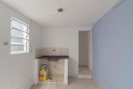 Cozinha de casa para alugar com 1 quarto, 18m² em Jardim Maringa, São Paulo