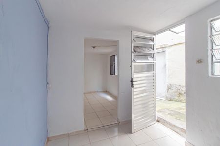 Cozinha de casa para alugar com 1 quarto, 18m² em Jardim Maringa, São Paulo