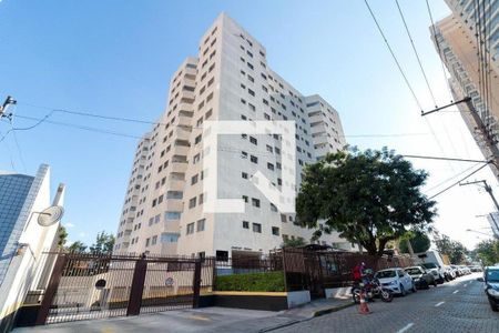 Apartamento à venda com 62m², 2 quartos e 1 vaga Apartamento à venda com 62m², 2 quartos e 1 vagaFachada e portaria
