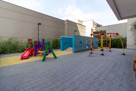 Apartamento para alugar com 73m², 1 quarto e 1 vaga Apartamento para alugar com 73m², 1 quarto e 1 vagaÁrea comum - Playground