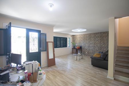 Sala de casa para alugar com 5 quartos, 200m² em Mutua, São Gonçalo