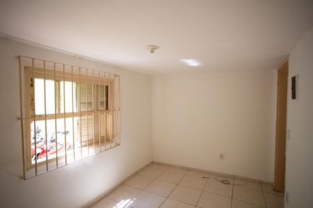 QUARTO  de casa para alugar com 1 quarto, 60m² em Parque Sao Domingos, São Paulo