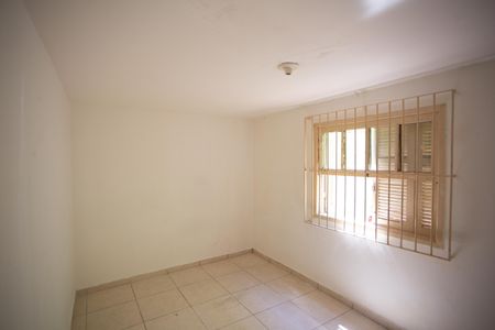 QUARTO  de casa para alugar com 1 quarto, 60m² em Parque Sao Domingos, São Paulo