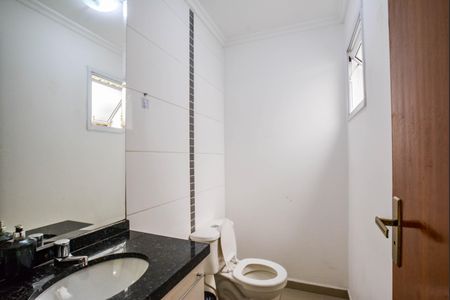 Casa à venda com 131m², 3 quartos e 2 vagasLavabo