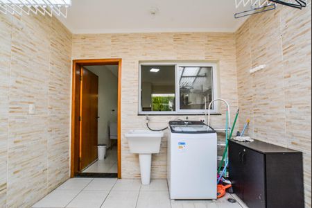 Casa à venda com 131m², 3 quartos e 2 vagasÁrea de Serviço