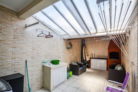 Casa à venda com 131m², 3 quartos e 2 vagasÁrea de Serviço