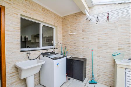 Casa à venda com 131m², 3 quartos e 2 vagasÁrea de Serviço