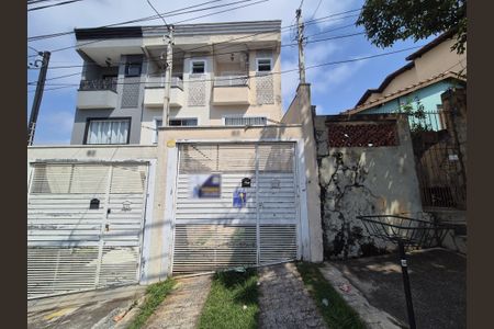 Casa à venda com 131m², 3 quartos e 2 vagasFachada