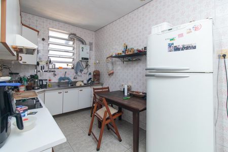 Apartamento à venda com 132m², 3 quartos e sem vaga Apartamento à venda com 132m², 3 quartos e sem vagaCozinha