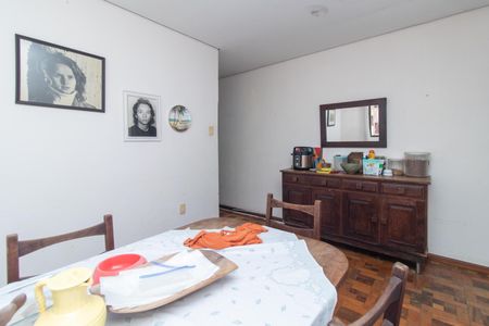 Apartamento à venda com 132m², 3 quartos e sem vaga Apartamento à venda com 132m², 3 quartos e sem vagaSala