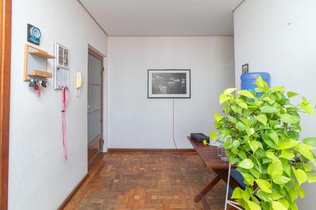 Apartamento à venda com 132m², 3 quartos e sem vaga Apartamento à venda com 132m², 3 quartos e sem vagaSala