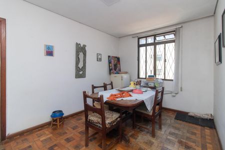 Apartamento à venda com 132m², 3 quartos e sem vaga Apartamento à venda com 132m², 3 quartos e sem vagaSala