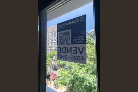 Apartamento à venda com 132m², 3 quartos e sem vaga Apartamento à venda com 132m², 3 quartos e sem vagaPlaca